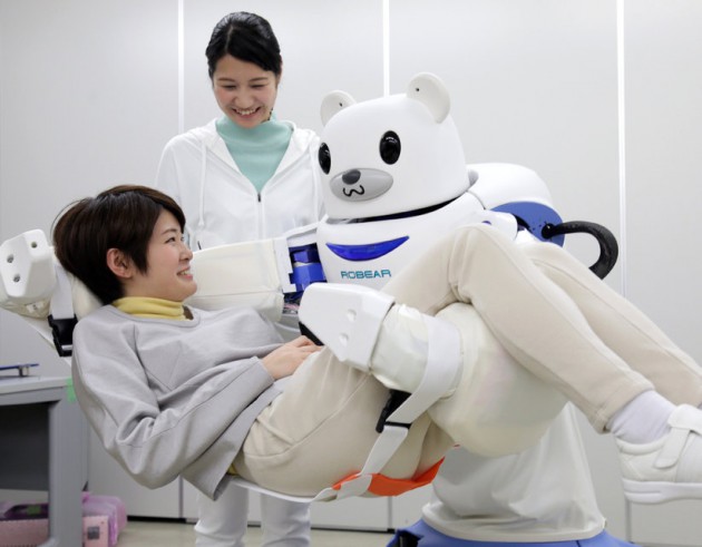 «Robear», le robot qui prend soin des malades