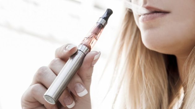 Vaste étude lancée en Suisse sur les effets de la cigarette électronique