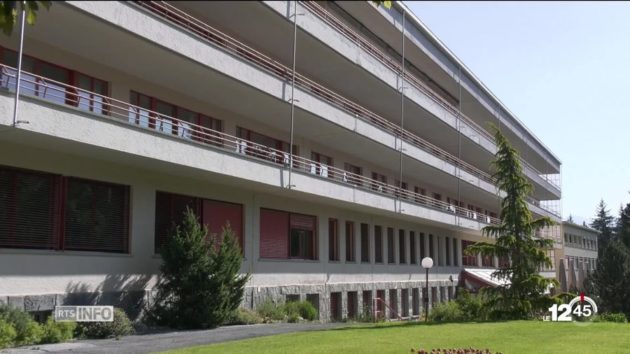 Installé en 1941, le Centre valaisan de pneumologie va quitter Crans-Montana: la fin des «Montagnes magiques» ?
