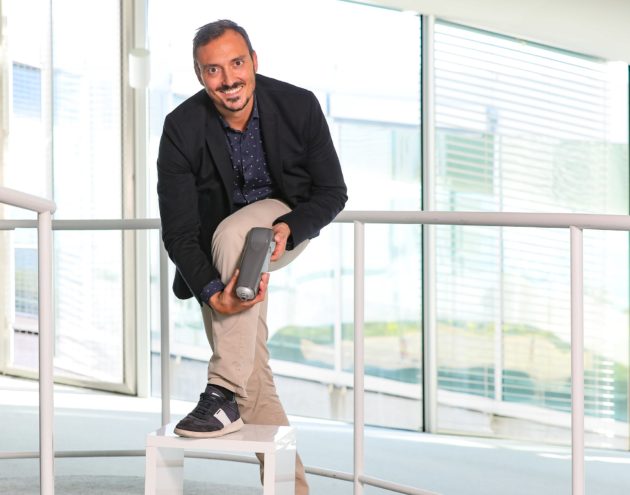 Francesco Petrini : his prosthesis emits stimuli for patients with amputated legs to be able to feel their surroundings