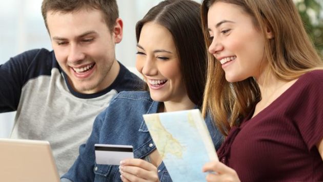 Les hôtels de luxe suisses misent sur une plateforme de réservation romande dopée à l’IA