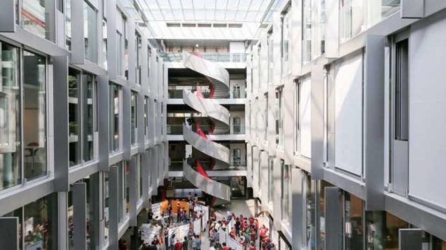 En Suisse, l’École polytechnique fédérale de Lausanne attire toujours plus de Français