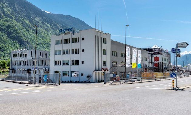 La nouvelle dimension acquise par Siegfried ne rassasie pas sa direction