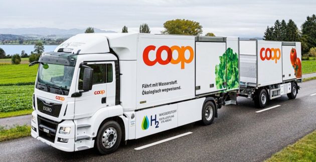 Premier camion suisse de 40 tonnes roulant à l’hydrogène