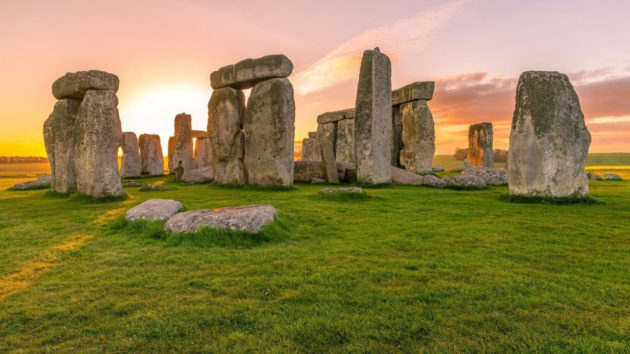 Des géologues révèlent l’origine de la pierre centrale de Stonehenge