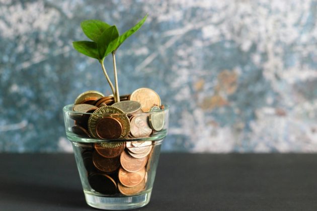 Assurance maladie : les Suisses pourraient économiser 1 000 frs par an