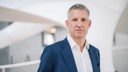 …encore un Editorial 😊 : Merci, M. Navratil, de sonner la fin de la récréation