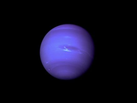 Au-delà de Pluton : une atmosphère détectée autour d’un petit monde glacé