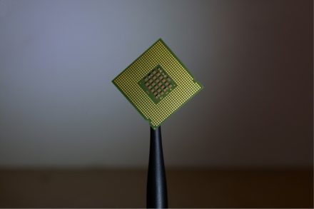 Une mémoire quantique qui stocke l’information en vibrant