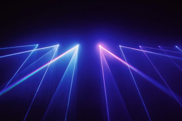 L’EPFL ouvre une nouvelle voie pour contrôler la lumière infrarouge en temps réel
