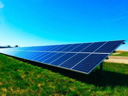 De nouvelles pérovskites ouvrent la voie à des cellules solaires et composants électroniques plus performants